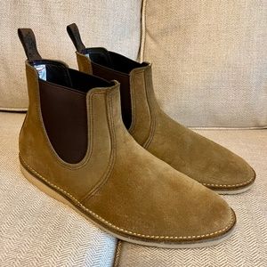 Men’s Weekender Chelsea Boot Size 13